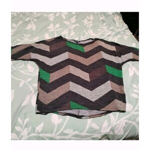 Chevron Patterned Women's Blouse - Black, Gray, Green